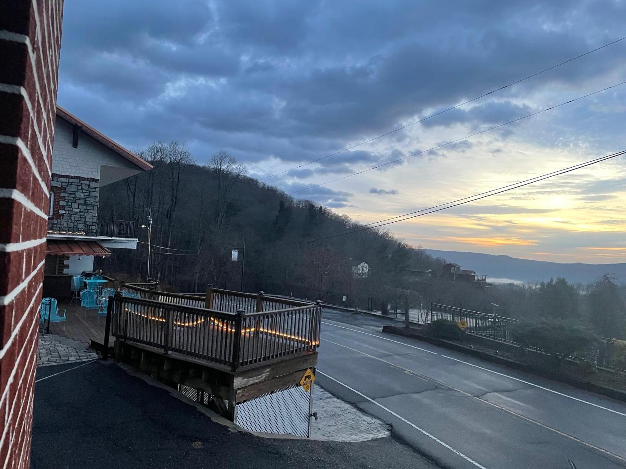Skyline Village Inn Spruce Pine Εξωτερικό φωτογραφία