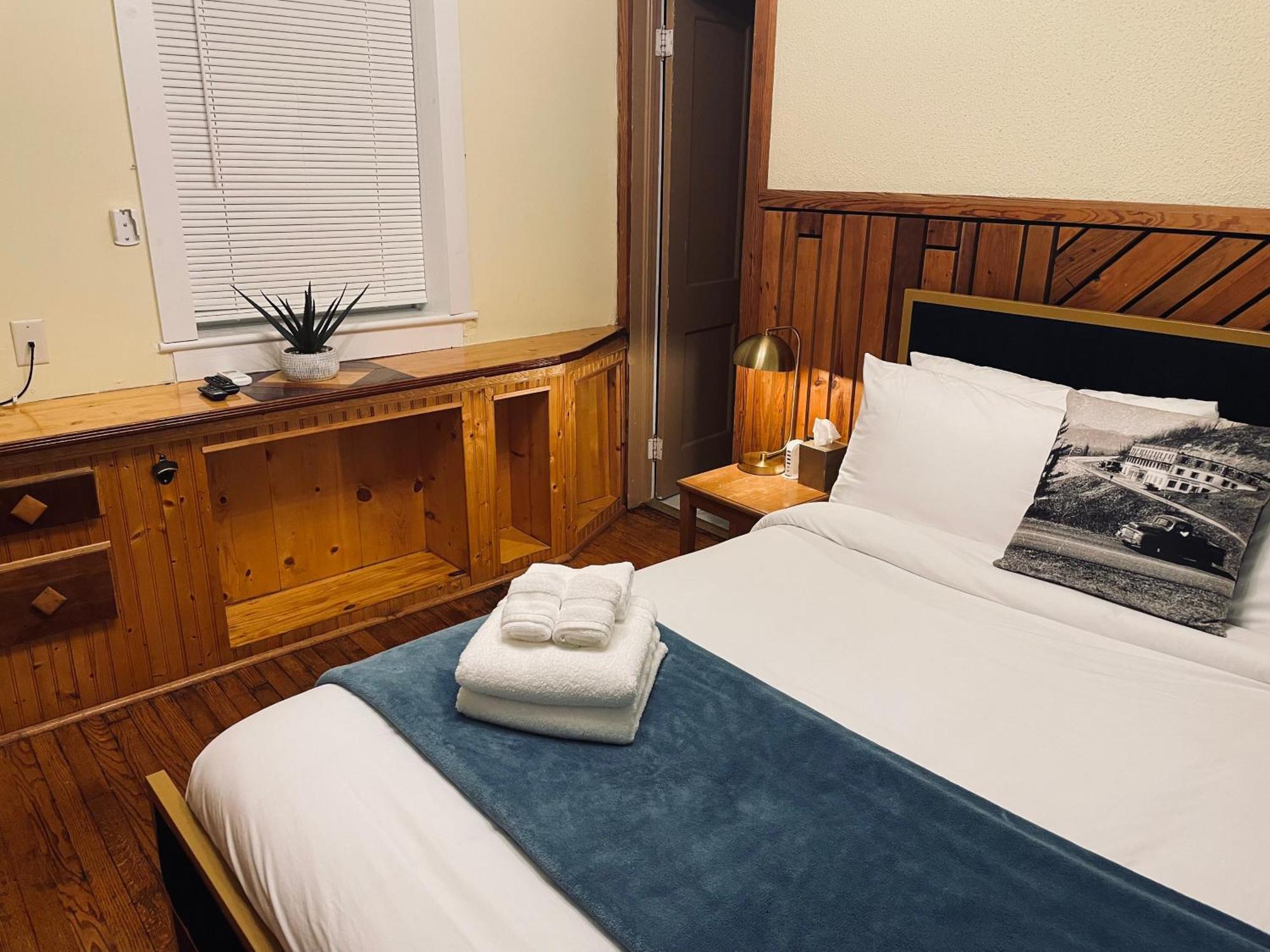 Skyline Village Inn Spruce Pine Εξωτερικό φωτογραφία